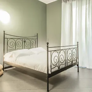 https://margreth-apartment.it-lombardy.com